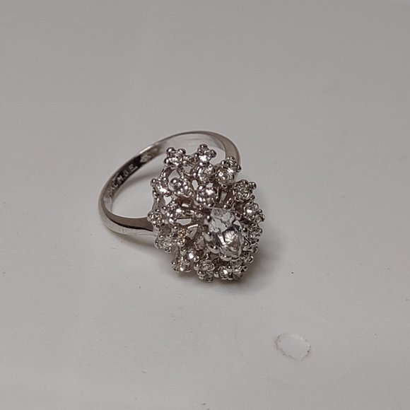 Size 7.75 Pretty Electroplated Ring With Clear Stones - Picture 1 of 10